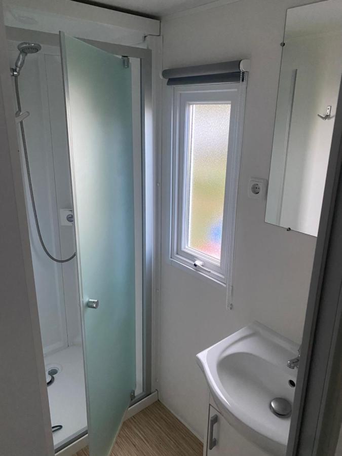 Mobil Home Tout Confort Ideal Pour 4 Personnes Dans Le Domaine De Dugny Camping 4 Etoiles, Proche De Blois, Du Zoo De Beauval Et Des Chateaux De La Loire Onzain Extérieur photo